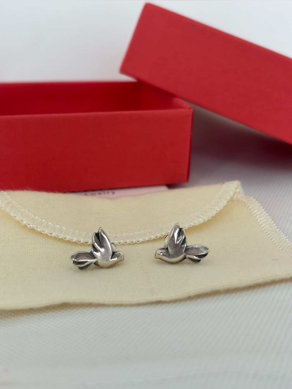 RARE & RETIRED James Avery Sterling Silver Dove Stud Earrings